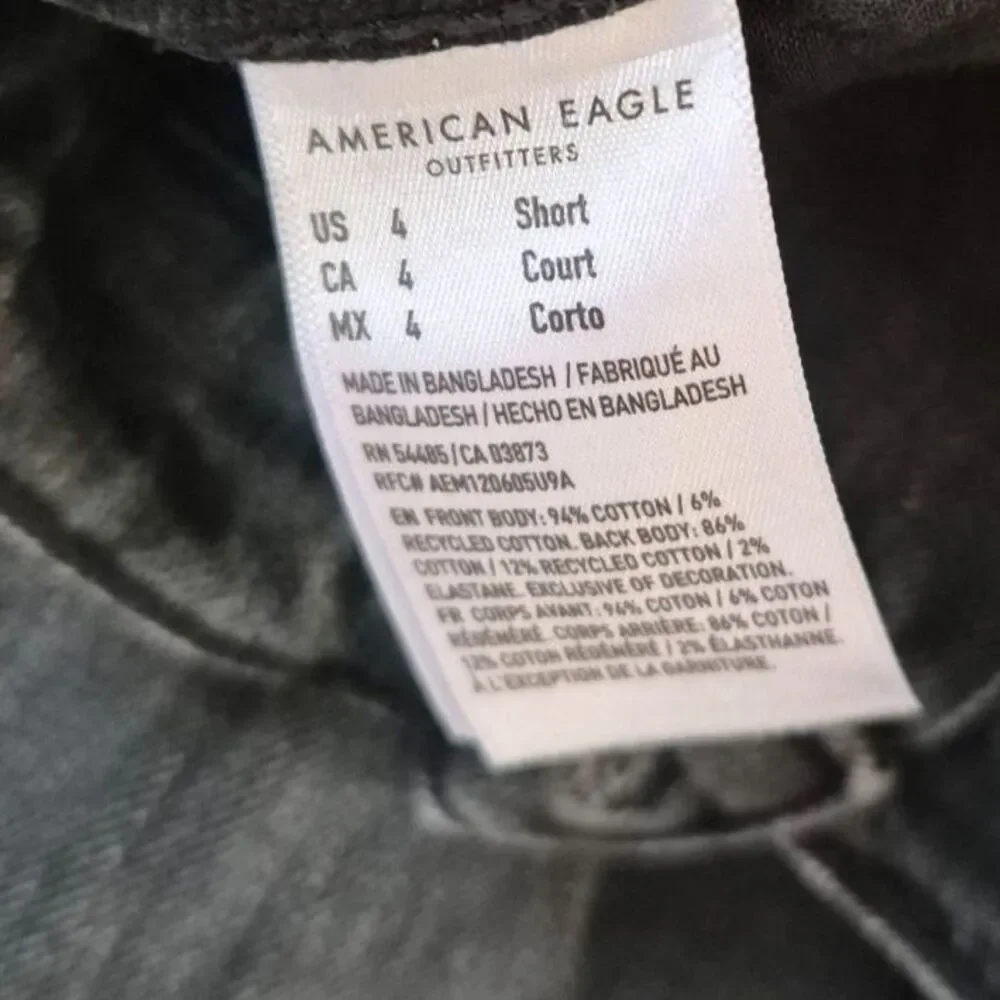American Eagle Strigid Highest Waist Straight Leg Jeans Black Denim Size 4 Short - Picture 12 of 13